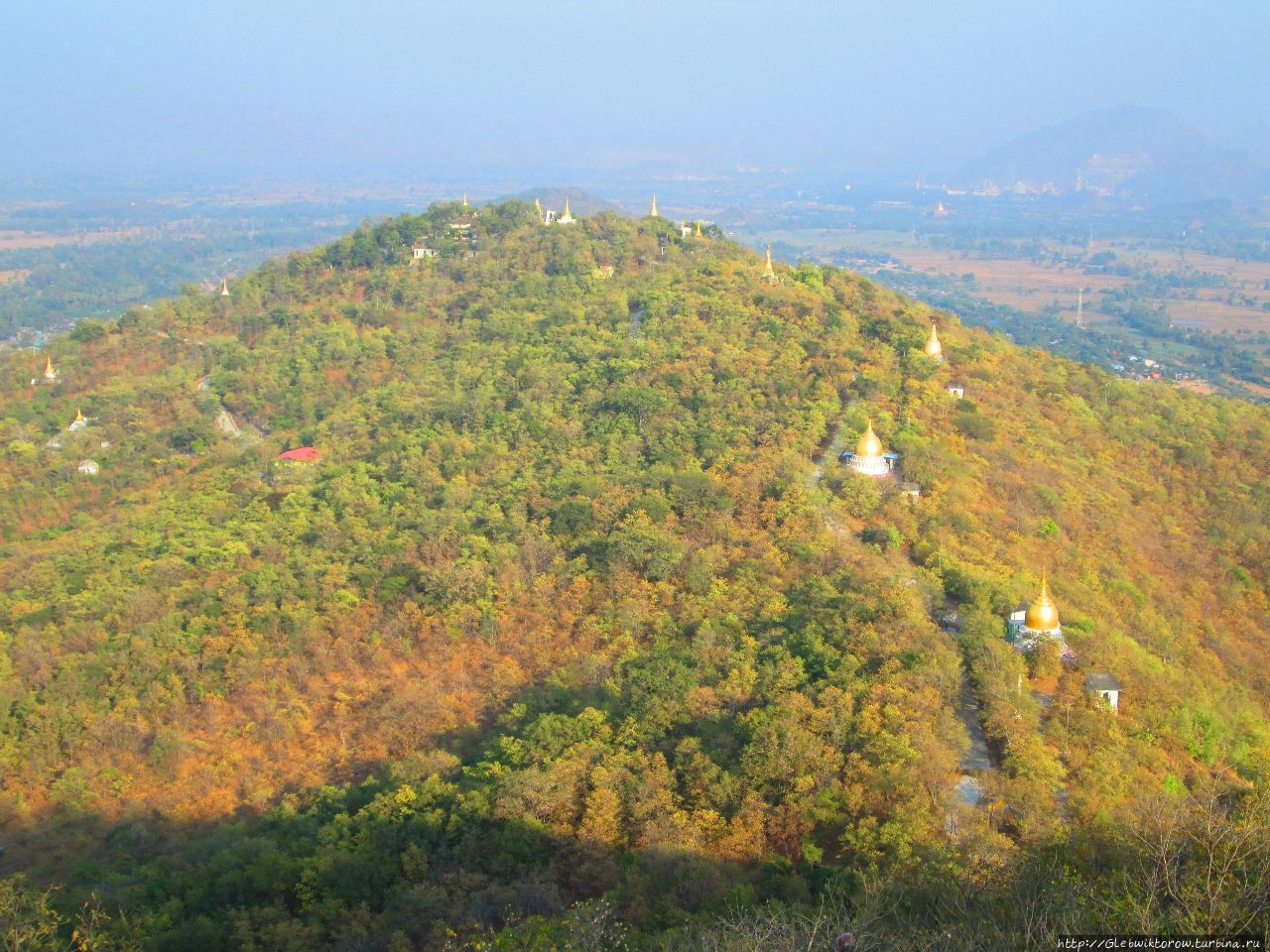 Подъем на холм с пагодами Кьяуксе, Мьянма