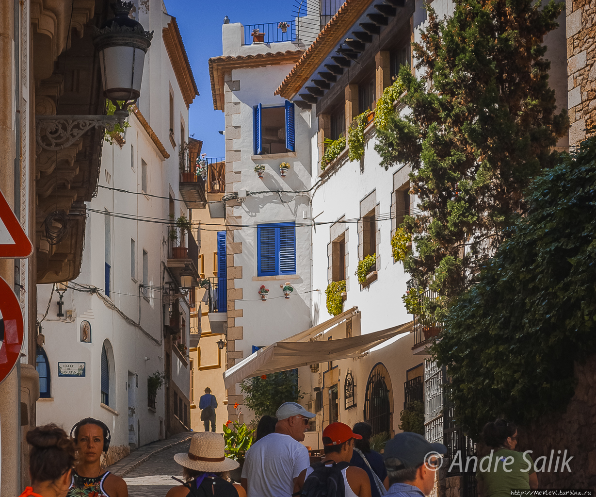 Август. Ситжес Ситжес, Испания