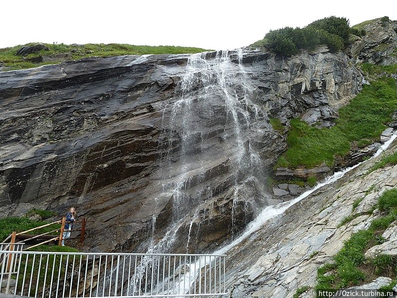 Такие водопадики поднимают настроение Брук-ан-дер-Гросглокнерштрассе, Австрия