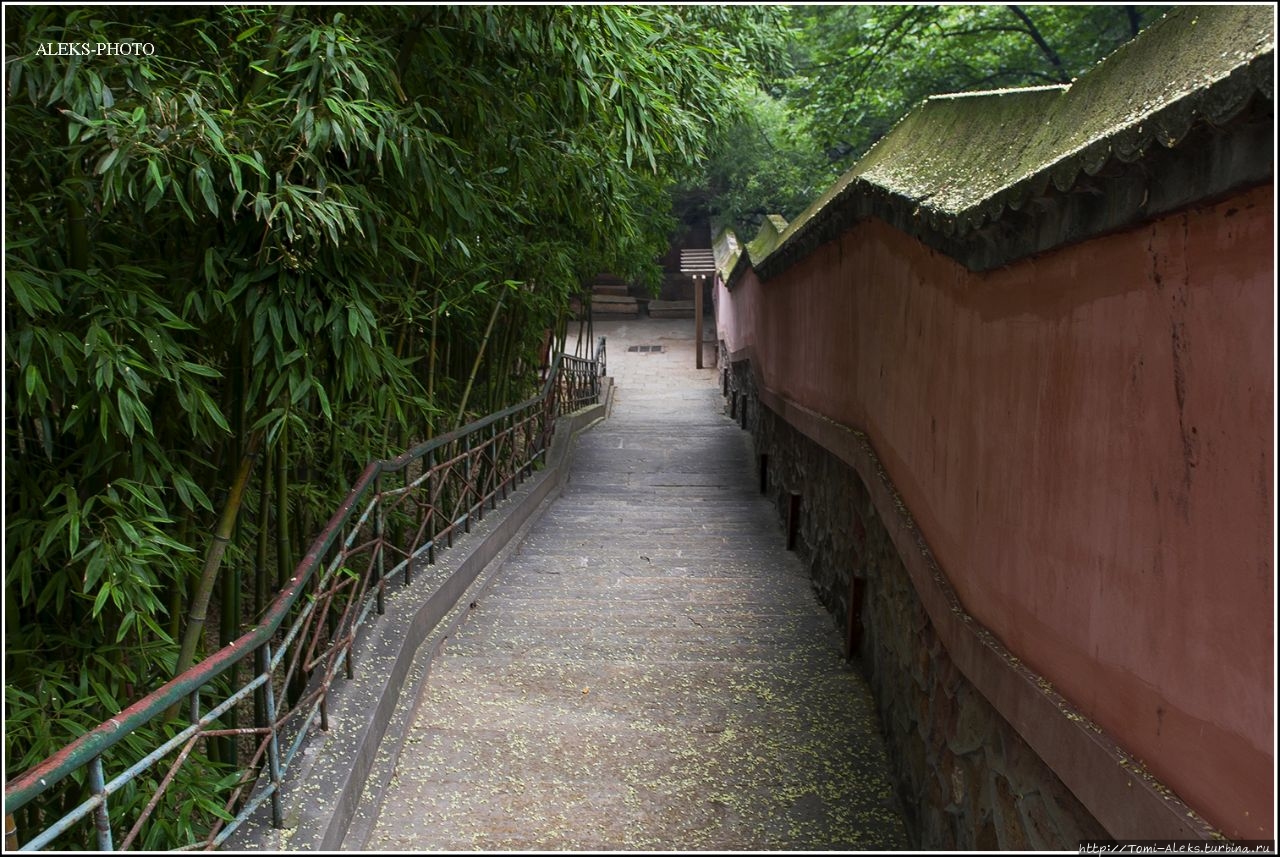 Tanzhe Mountain City (潭柘寺) Пекин, Китай