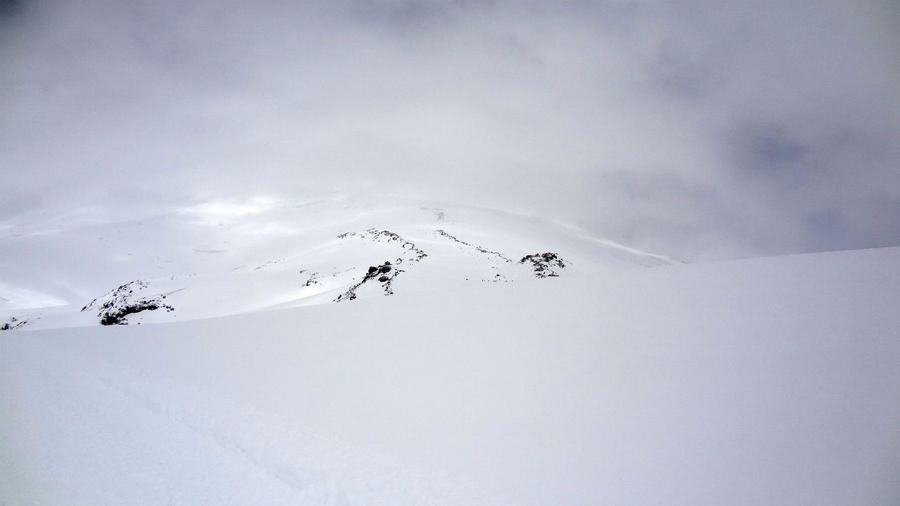 Суровый майский Эльбрус — 2014 Эльбрус (гора 5642м), Россия