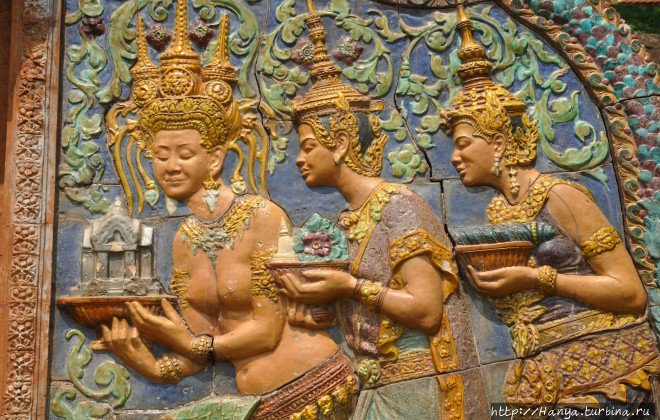 Статуя короля Сисовата I. Фото из интернета Пномпень, Камбоджа