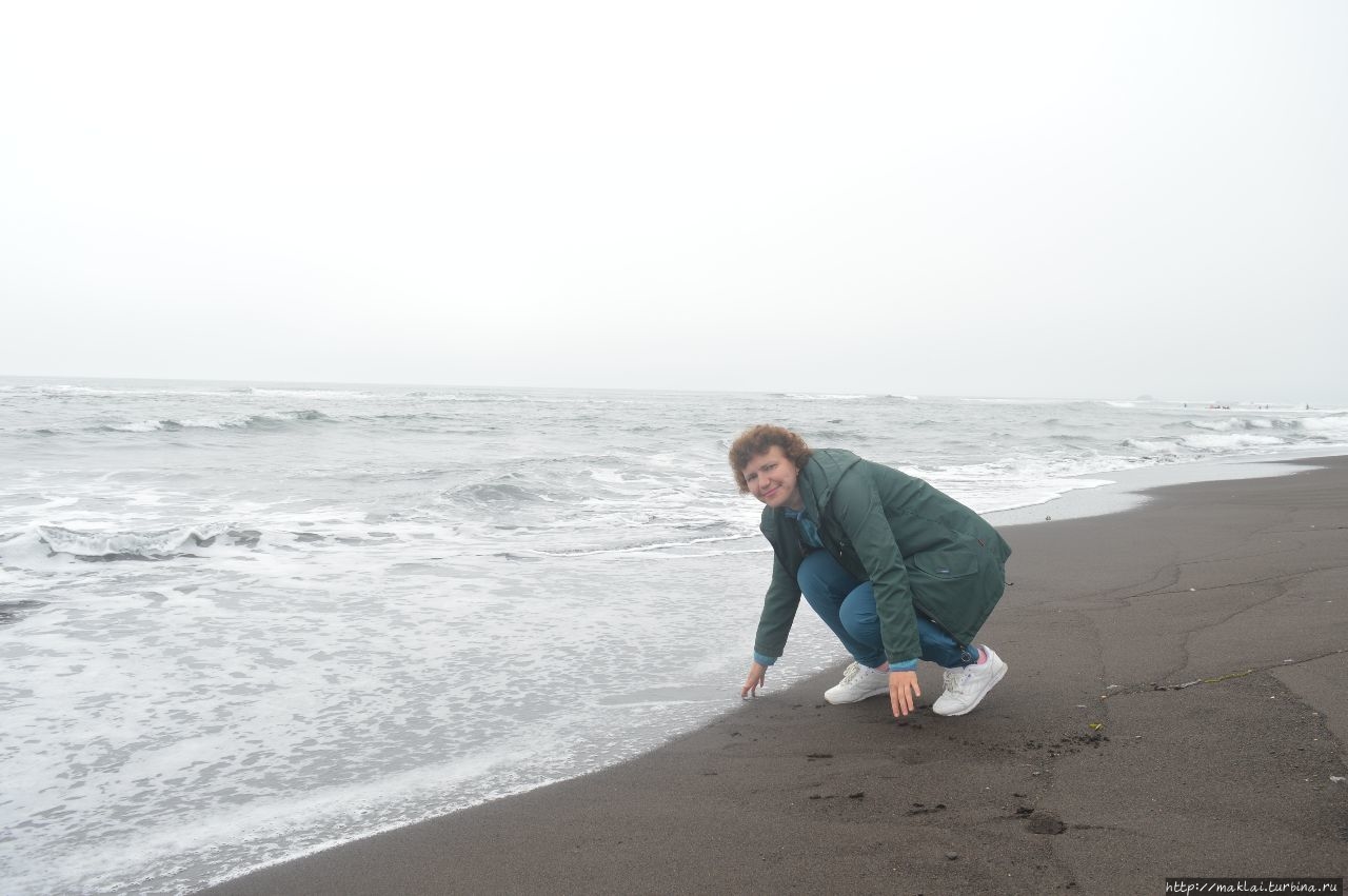Чёрная песочница. Халактырский пляж Халактырский пляж, Россия