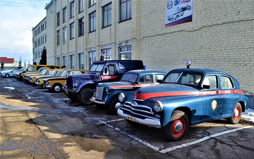 Выставка ретро-автомобилей Саратов, Россия