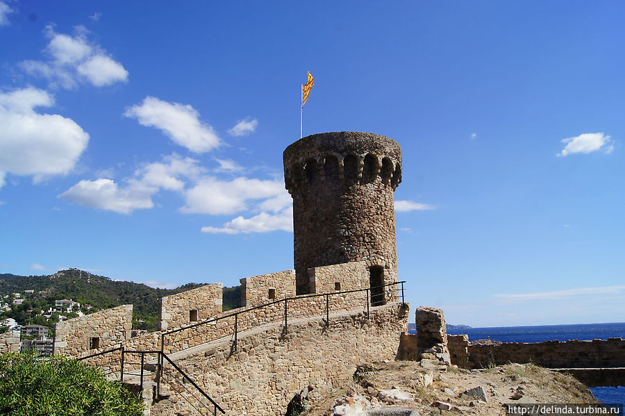 Вот она и крепость Тосса-де-Мар, Испания