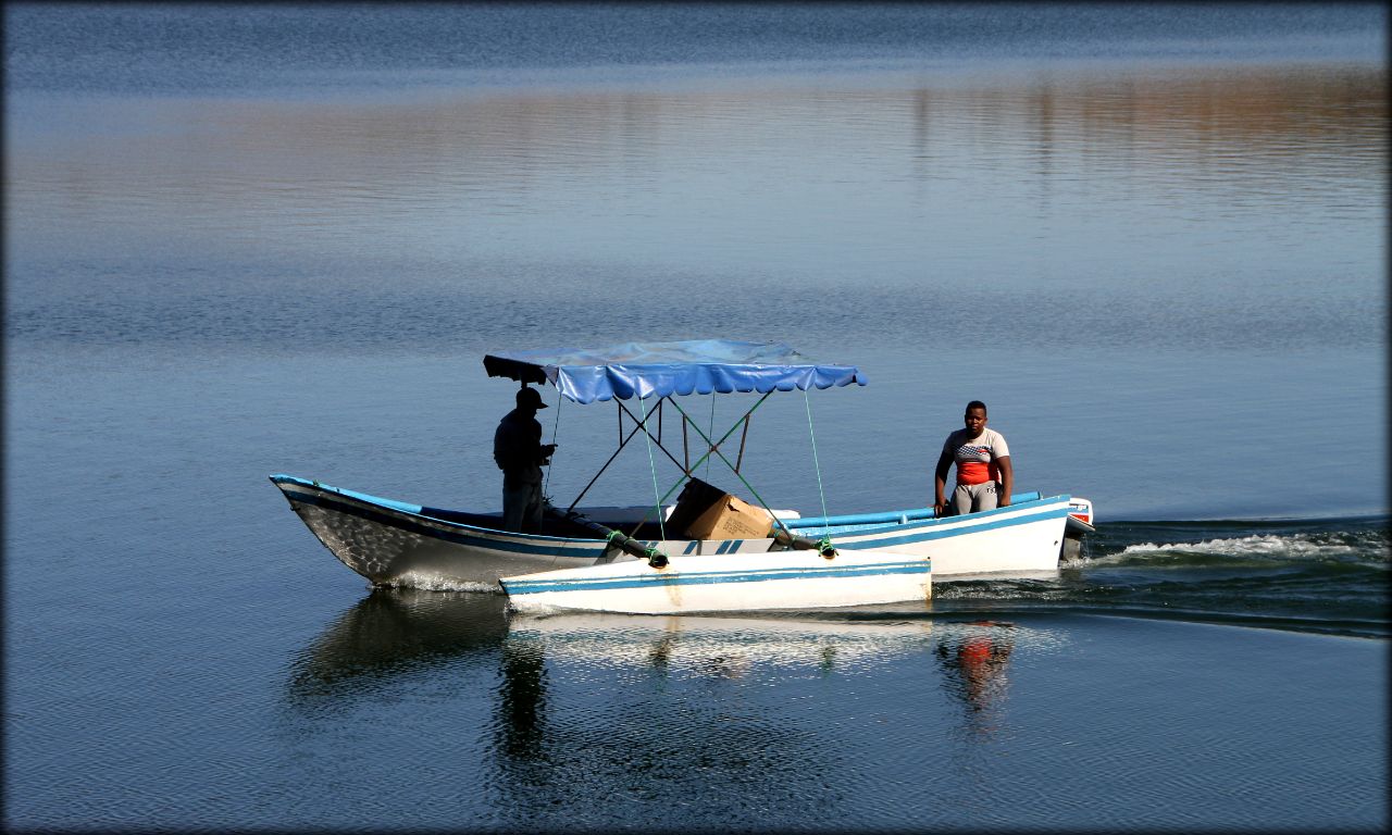 Мадагаскарские хроники — рикши Анцирабе и озеро Тритрива Антсирабе, Мадагаскар