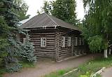 А это и есть тот домик где родился С,М.Костриков (Киров),правда занимала их семья лишь малую часть в этом доме.