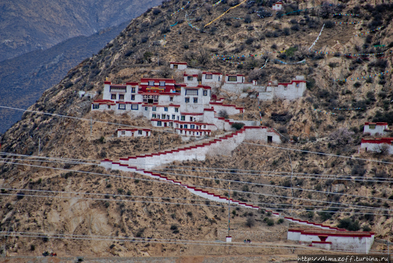 Монастырь Дрикунг Тил Лхаса, Китай