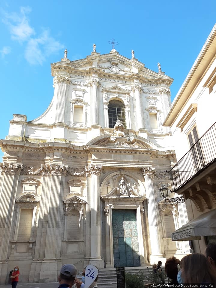 Средневековый центр города Lecce: июль 2021 Лечче, Италия