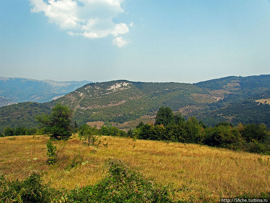 Лакатник — такой прекрасный, такой обманчивый Лакатник, Болгария