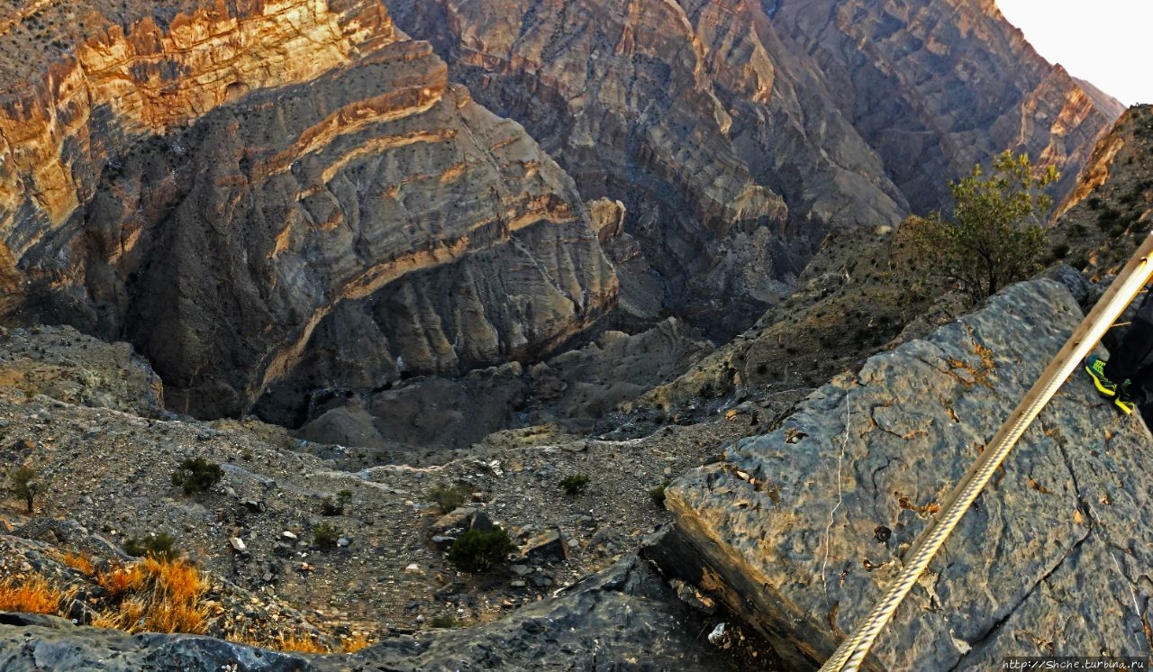 Ущелье Джабаль Шамс Ущелье Джабаль-Шамс, Оман