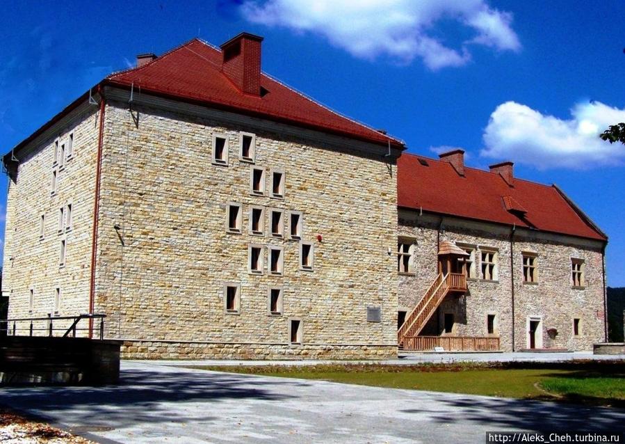 Королевский замок в Саноку Санок, Польша