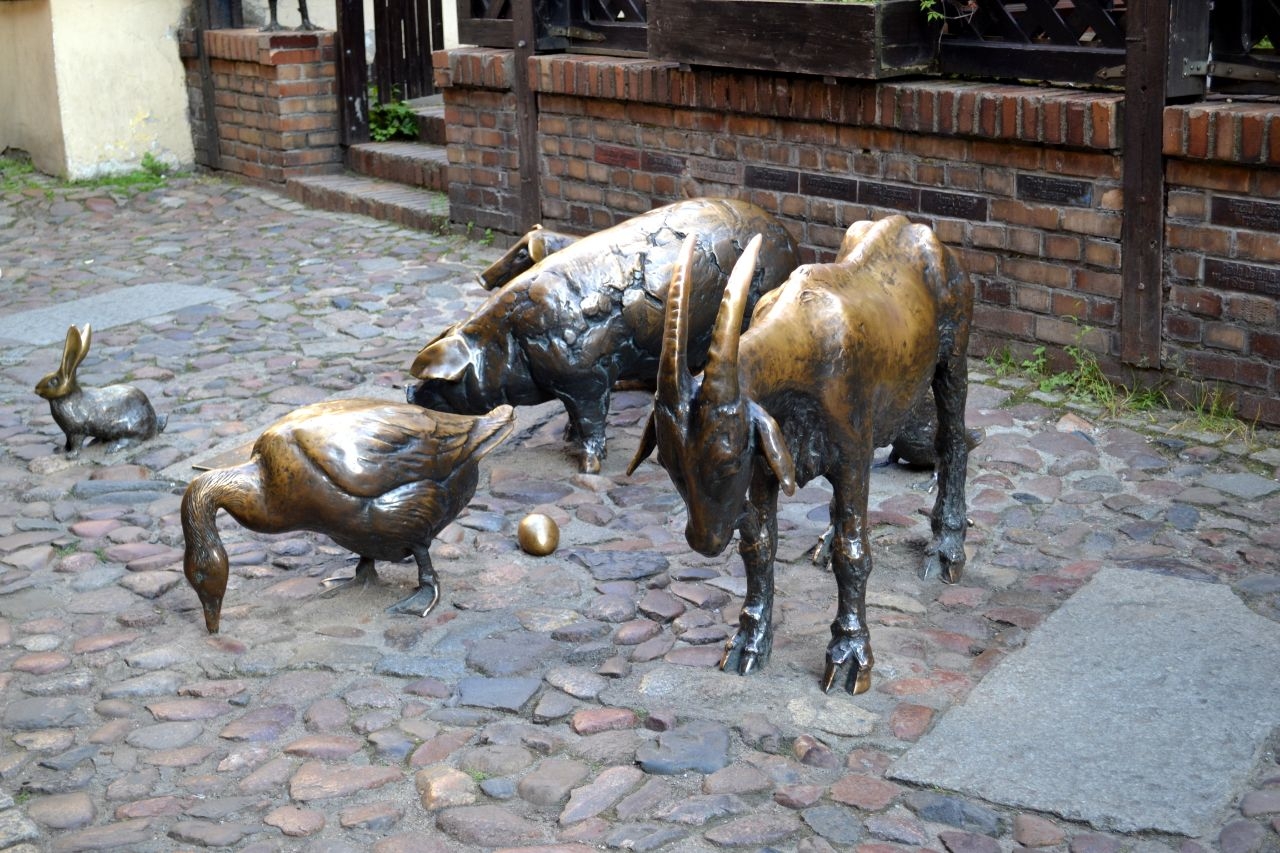 Памятник убиенным животным Вроцлав, Польша