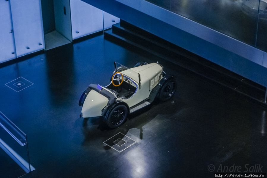 Музей BMW Мюнхен, Германия