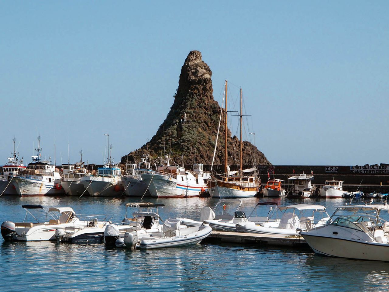 Ачи — Ачи — Ачи... Ачи-Кастелло, Италия