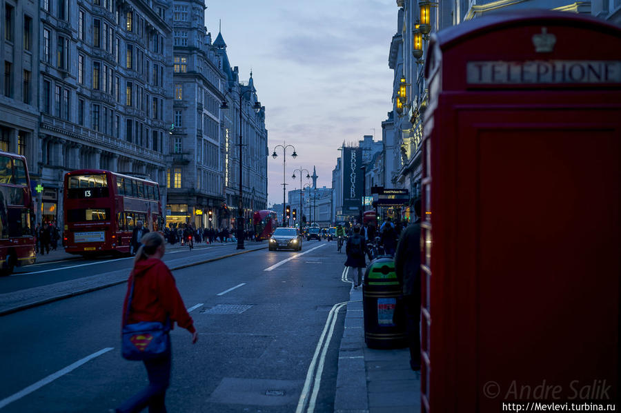 Синий час. CITY OF WESTMINSTER Лондон, Великобритания