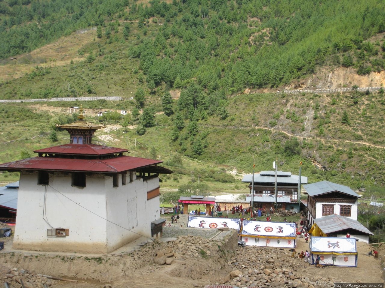 Белый (Karpo) и Черный (Lhakhang Nagpo) храмы Хаа. Ч.85