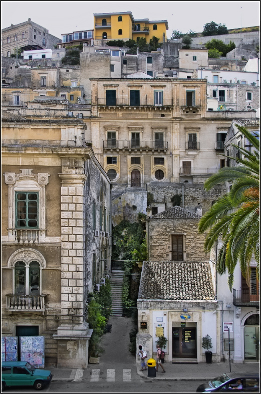 Город, разделенный пополам... Модика, Италия