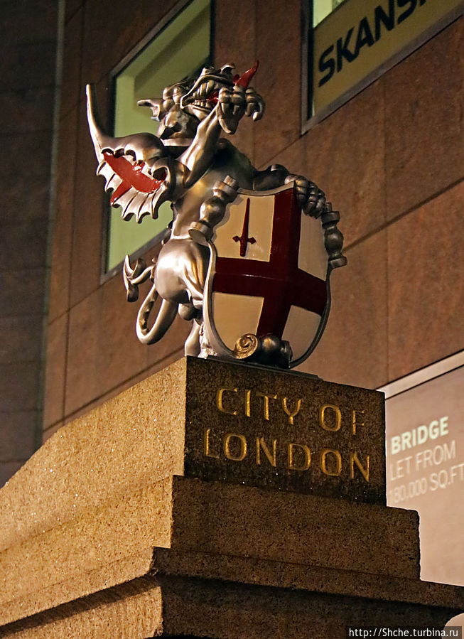 Огни ночного Лондона. Район London Bridge Лондон, Великобритания