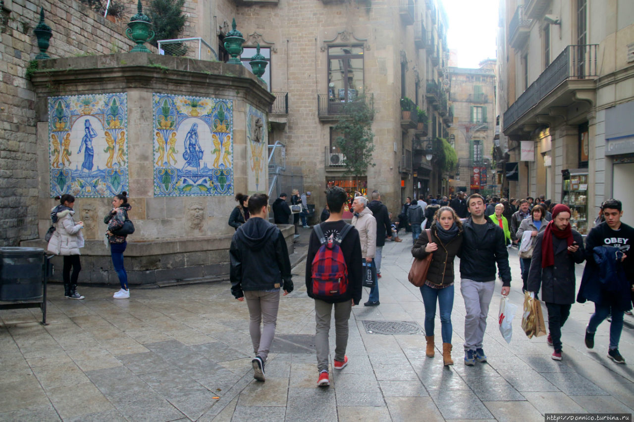 Заплати за фото и живи спокойно Барселона, Испания