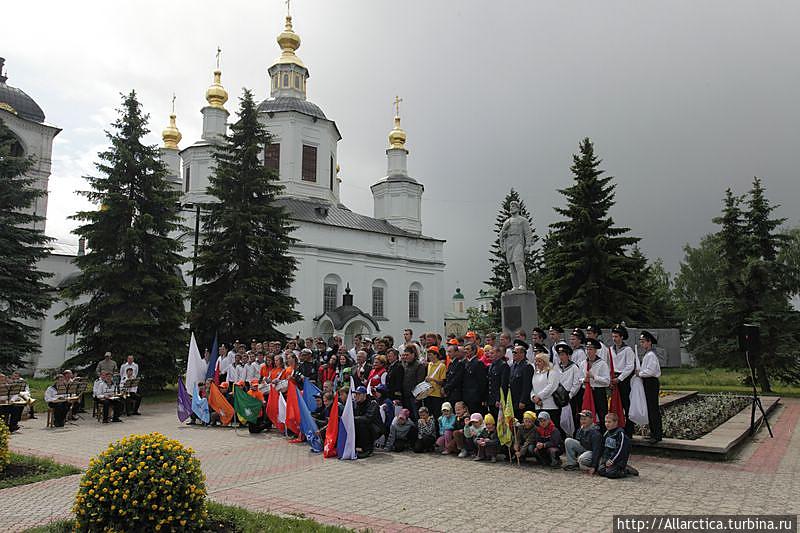 Про Деда Мороза-шмоточника, наитеплейший прием и двойниках Великий Устюг, Россия