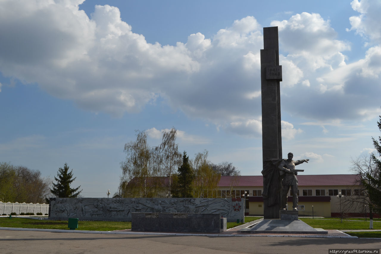 Монумент воину-освободителю Татищево, Россия