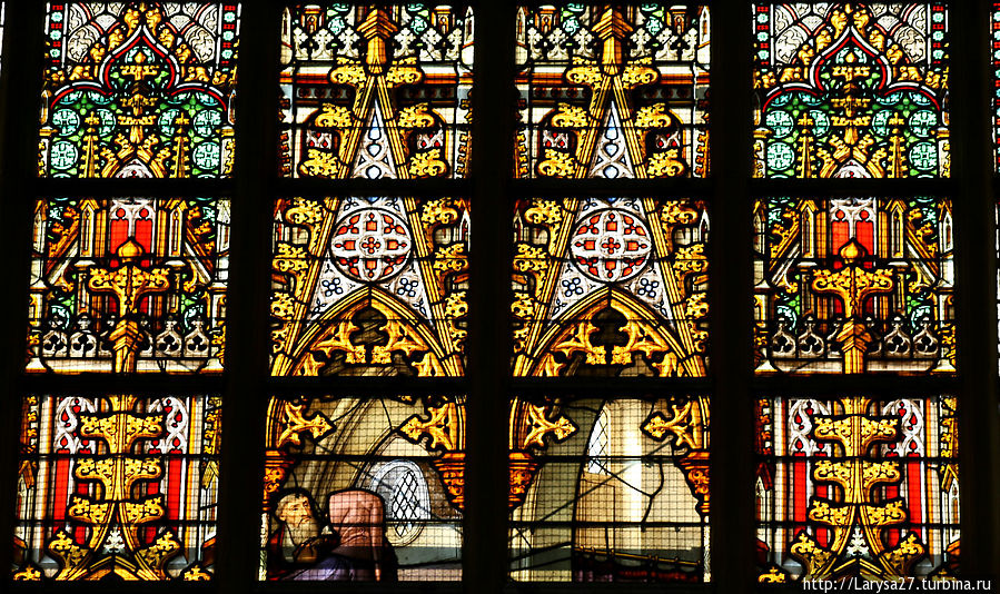 Витражи в соборе Св.Михаила и Гудулы Брюссель, Бельгия
