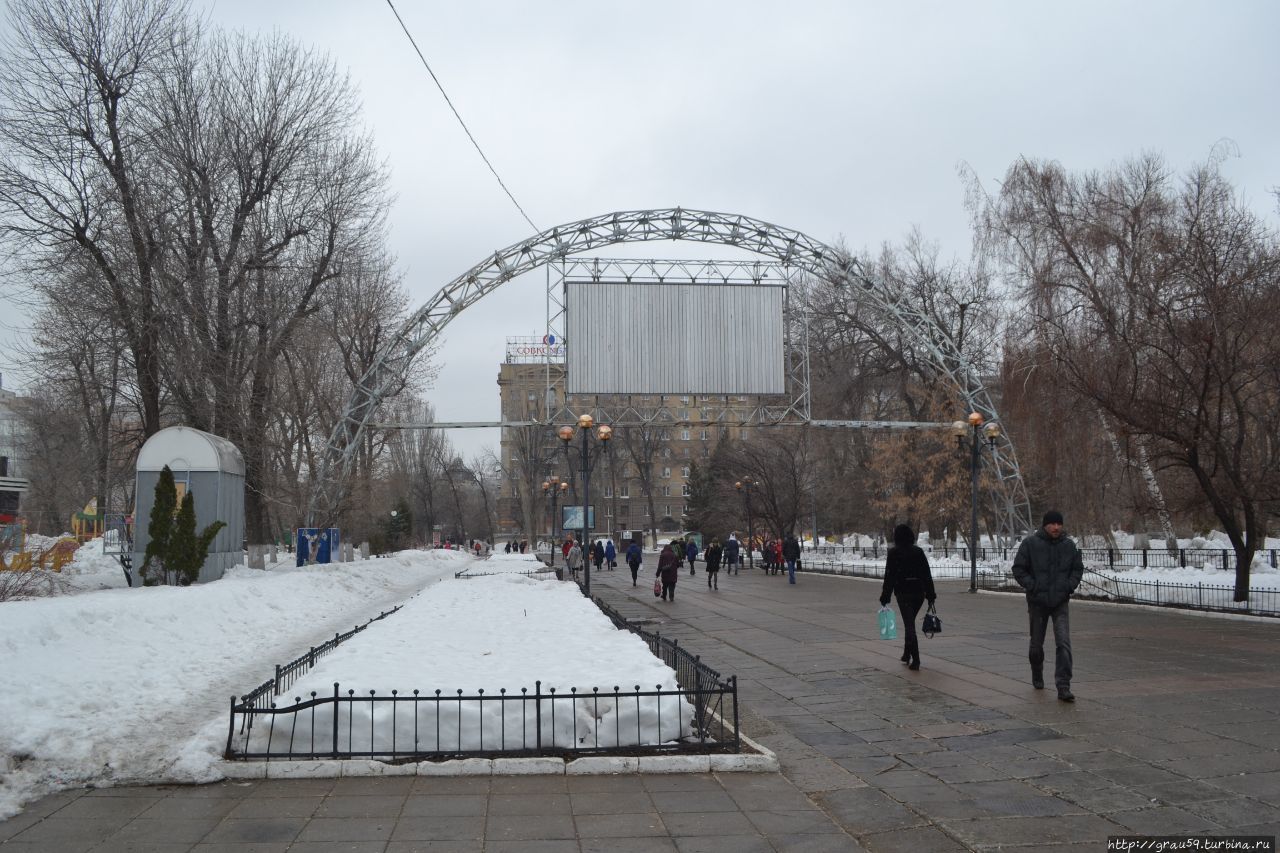 Набережная реки Урал Уральск, Казахстан