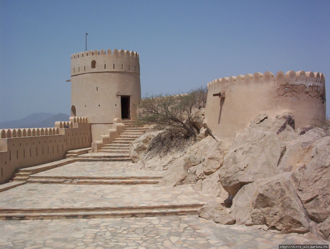 Форты и крепости Султаната