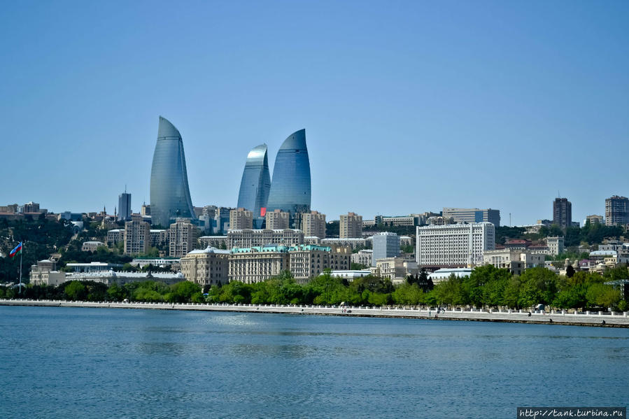 Баку. Приморский бульвар и белый шедевр Баку, Азербайджан