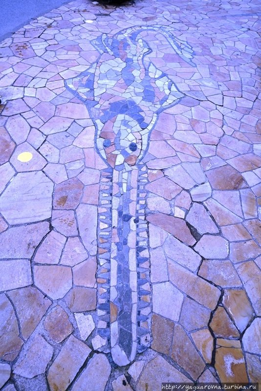 Санта-Маргерета-Лигуре - мозаика под ногами.