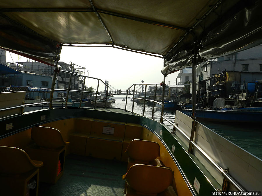 Прогулка на моторной лодке Остров Лантау, Гонконг
