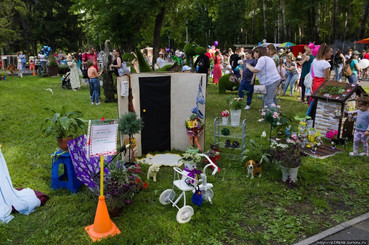 Прошлым летом, в цветочном городе. Новокузнецк, Россия Прошлым летом, в цветочном городе. Новокузнецк, Россия