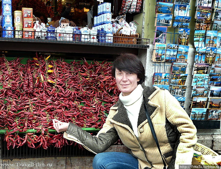 Краный перец — символ Национальной кухни Венгрии Будапешт, Венгрия