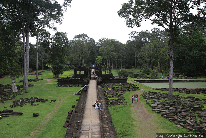 Храм Бапуон. Вид на павильон. Фото из интернета