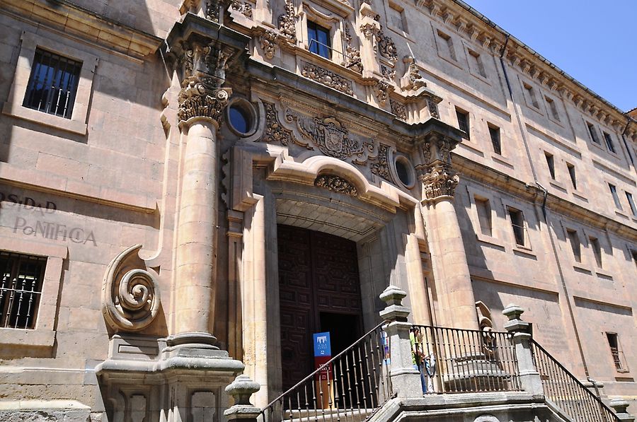 Иезуитский колледж / Universidad Pontificia de Salamanca