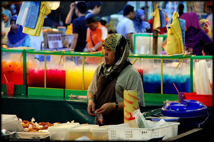 Экзотика брунейского рынка Gadong