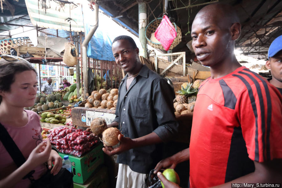 Рынок в Аруше Танзания