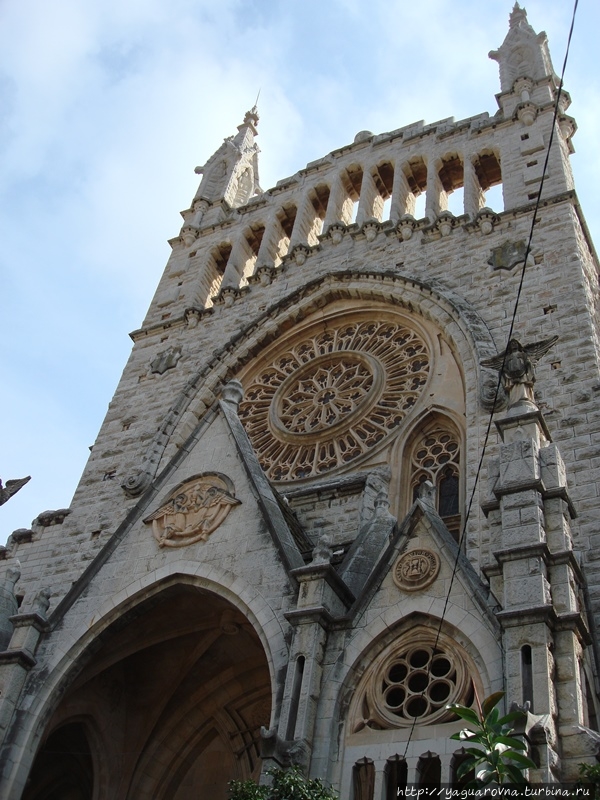 церковь Сан Бартомеу Сольер, остров Майорка, Испания