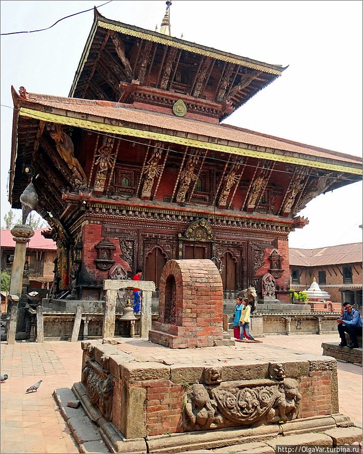 Храмовый комплекс Чангу Нараян Чангу-Нароян, Непал