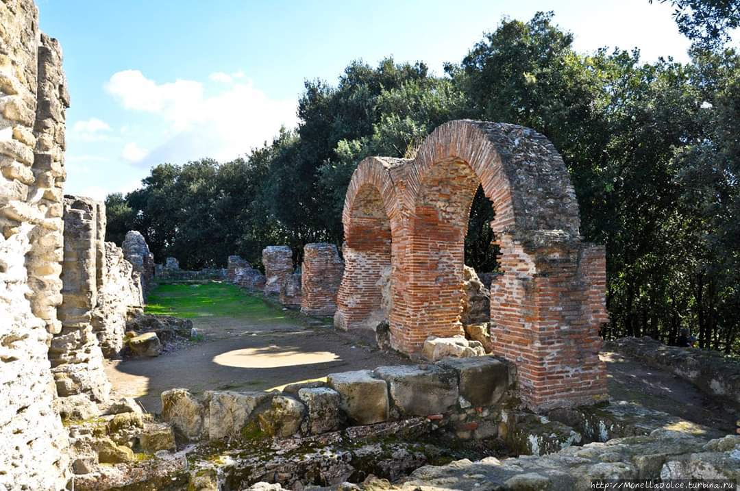 Pozzuoli- город детства Sofia Loren Поццуоли, Италия