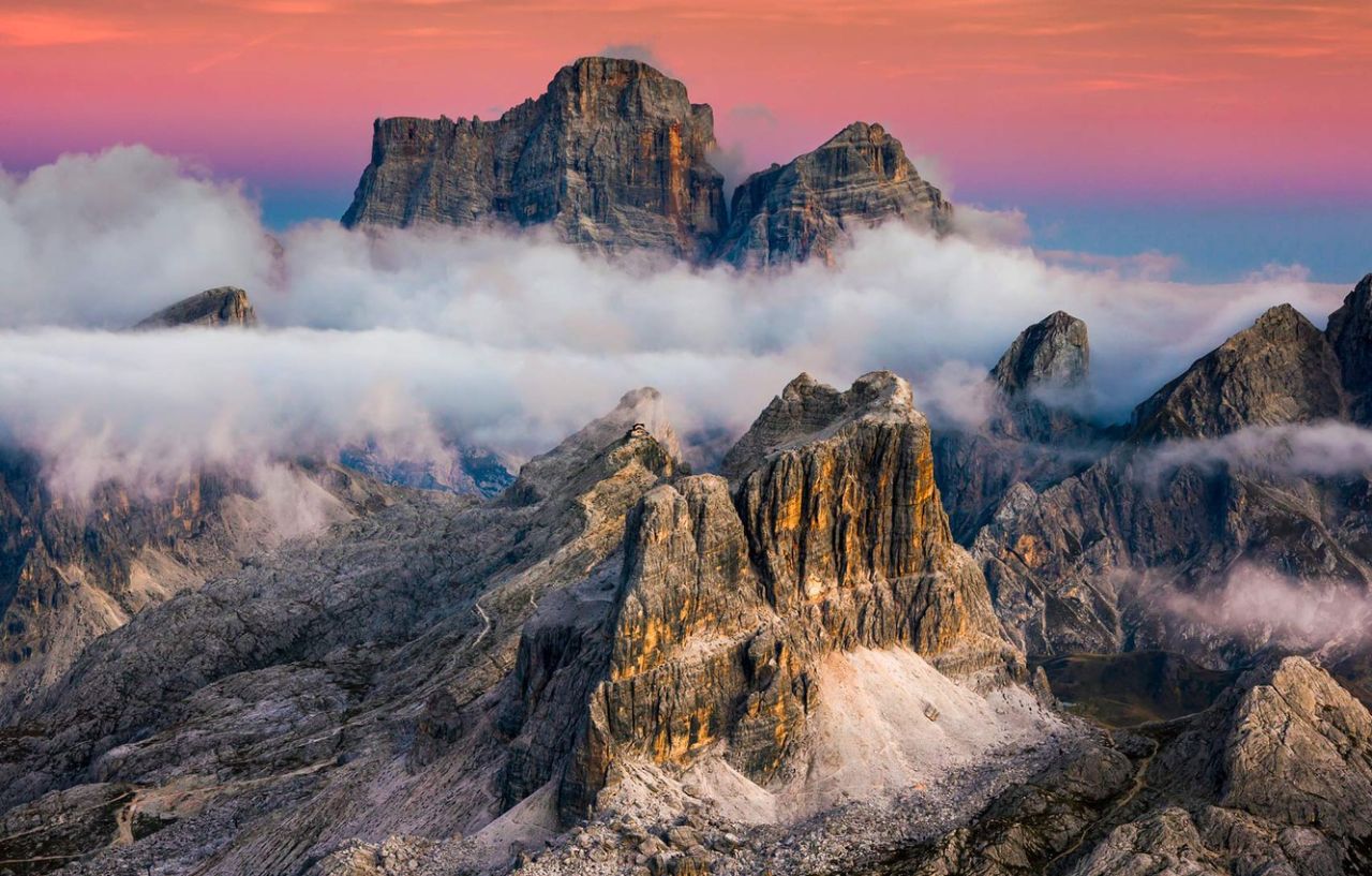 Горная цепь Крода-да-Лаго (Доломиты) / Croda da Lago Dolomites