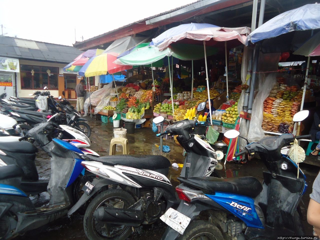 Рынок Bedugul Market Merta Sari Бедугул, Индонезия
