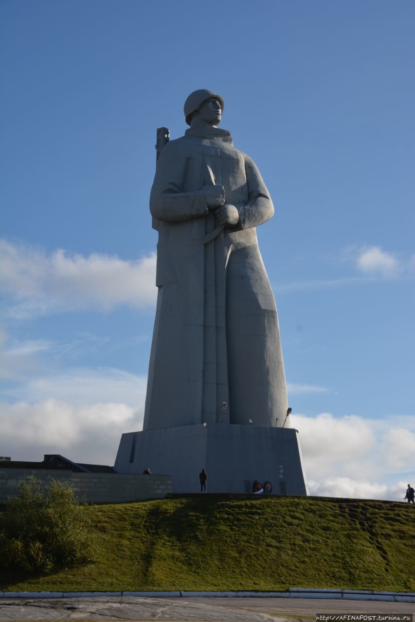 Мурманск. Монумент защитникам Заполярья