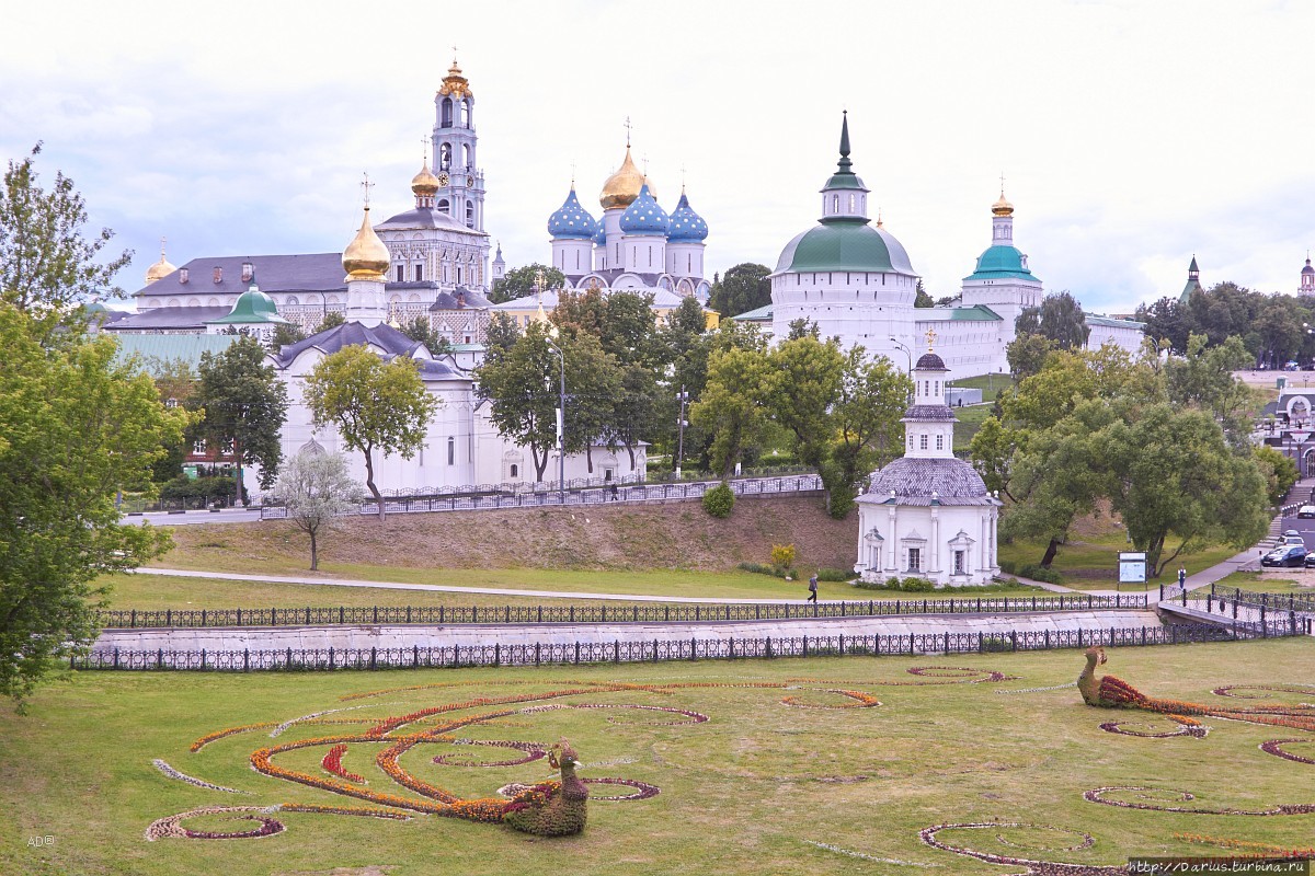 Свято-Троицкая Сергиева Лавра. Снаружи Сергиев Посад, Россия