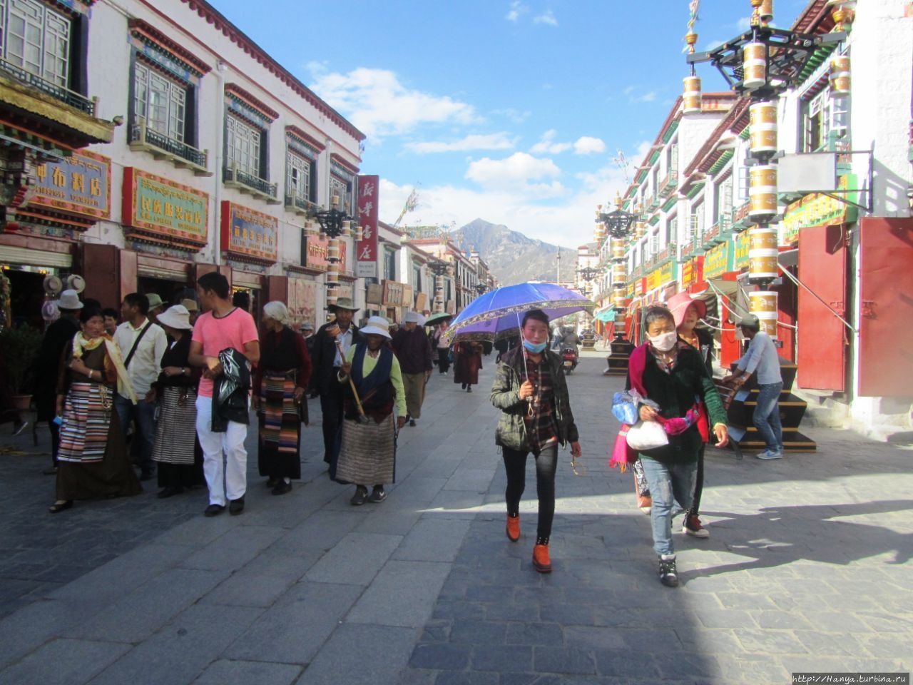 Barkhor Street — Старая часть Лхасы Лхаса, Китай
