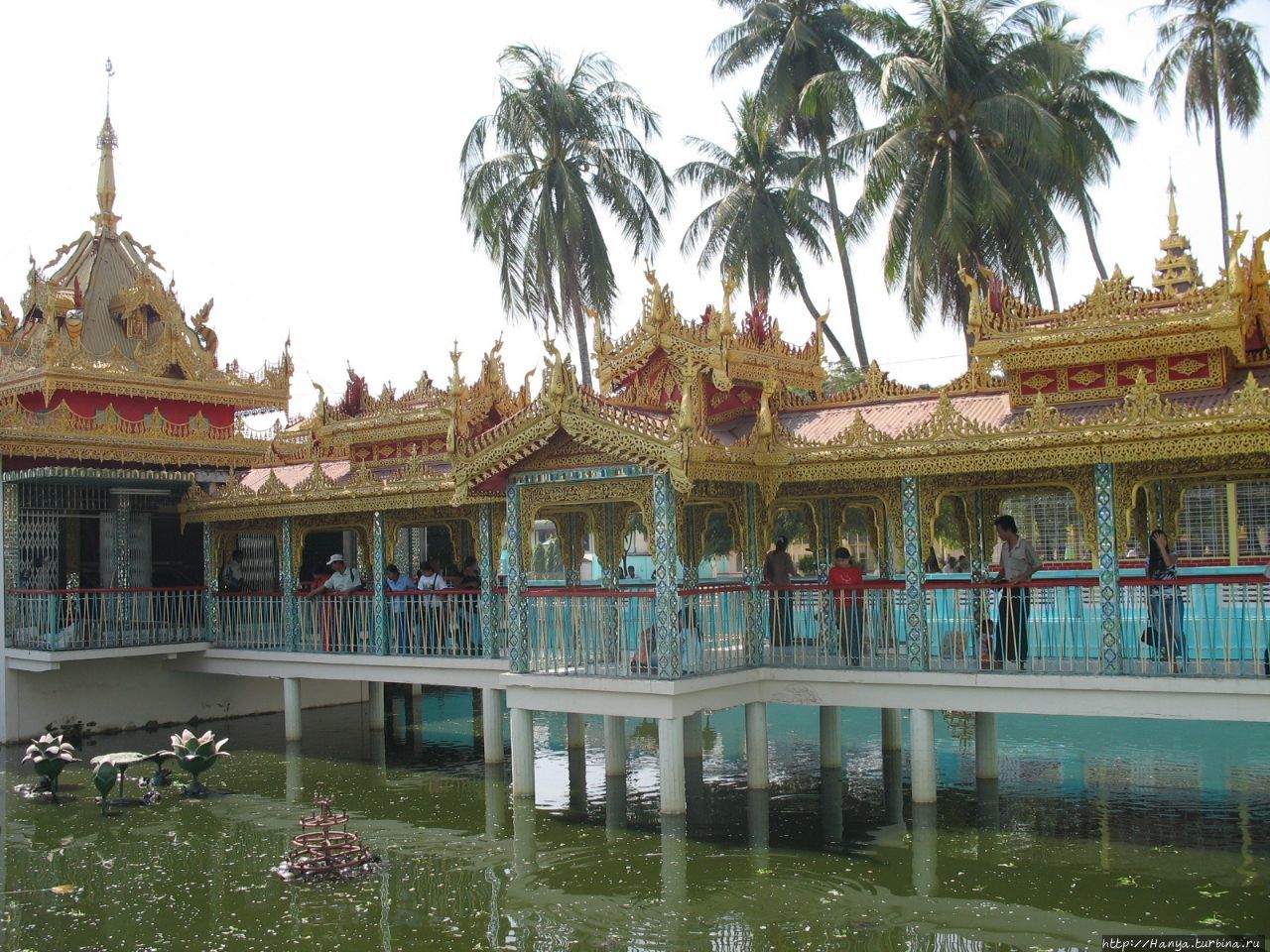 Зеркальная пагода Ботахтаунг Янгон, Мьянма