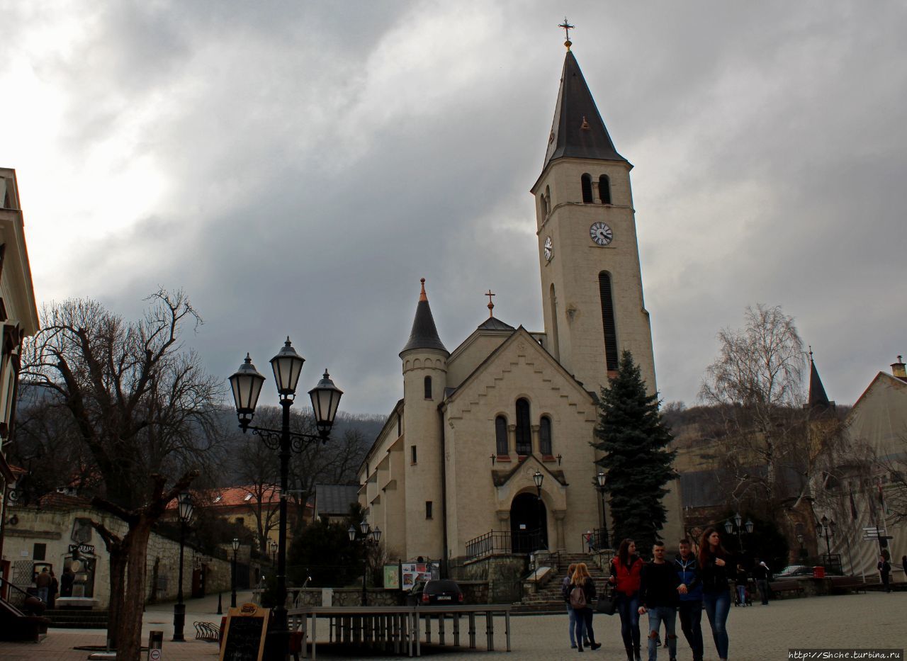 Церковь Сердца Иисуса Токай, Венгрия