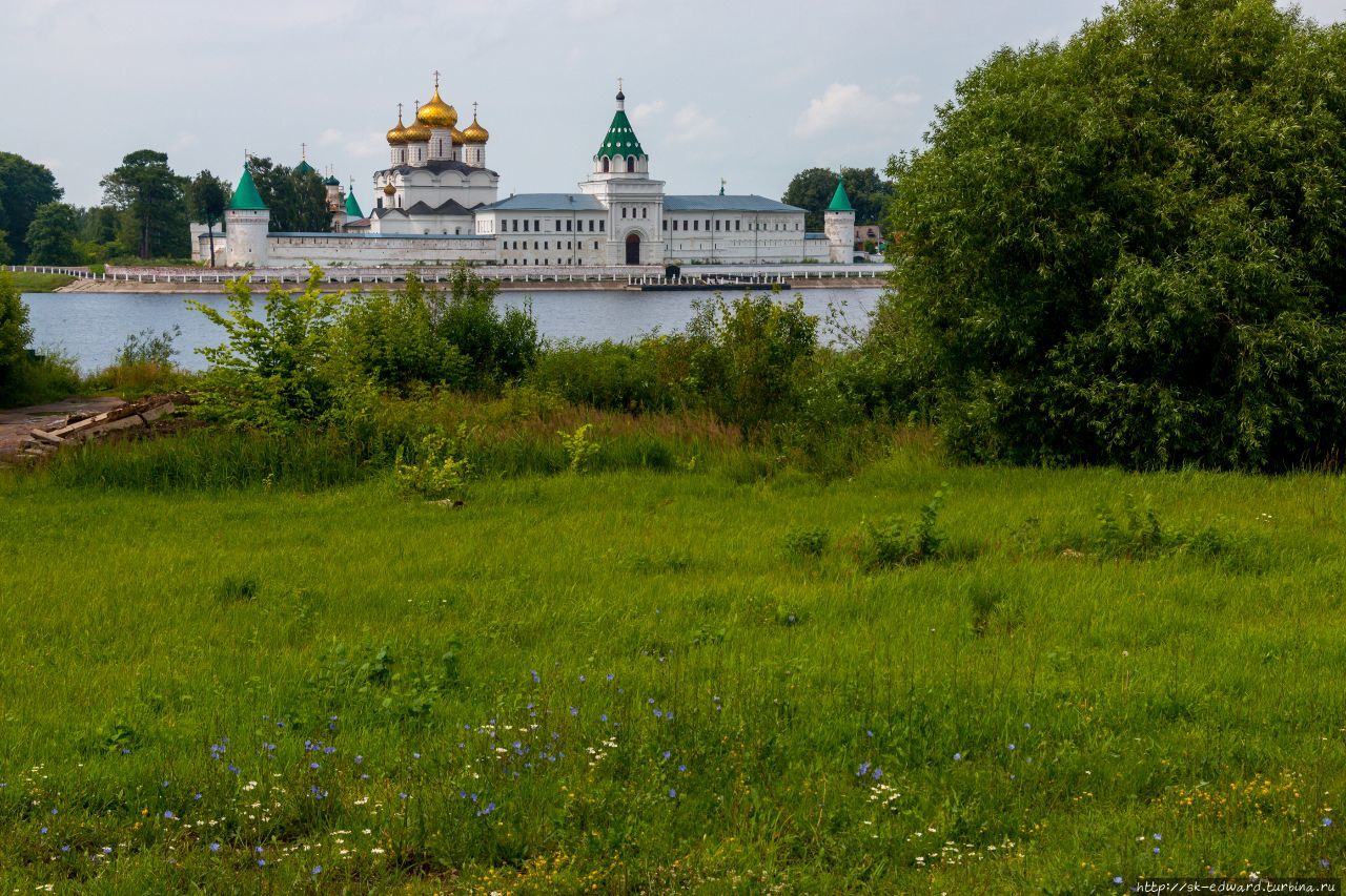 Кострома. Ипатьевский монастырь Кострома, Россия