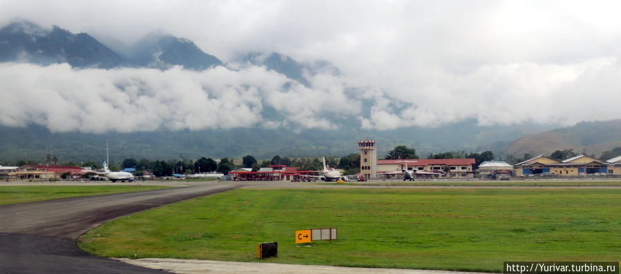 Аэропорт Сентани (Джаяпура) Джайпура, Индонезия